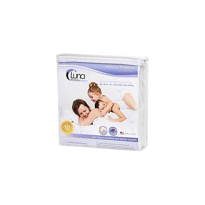 31aAtV92BqL. SS400  Luna Premium Hypoallergenic Waterproof Mattress Protector   King Size   Made In The USA