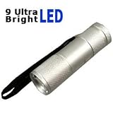 Taschenlampe mit 9 Ultra Bright LEDs in silber mit 3 AAA Batterien