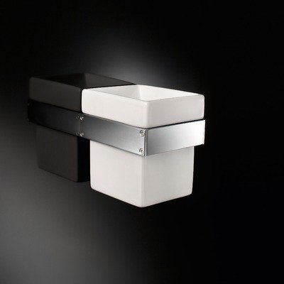 Skuara Tumbler in White