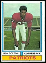 1974 Topps Regular (Football) Card# 454 Ron Bolton of the New England Patriots VG Condition
