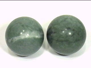 Greenish stone baoding balls