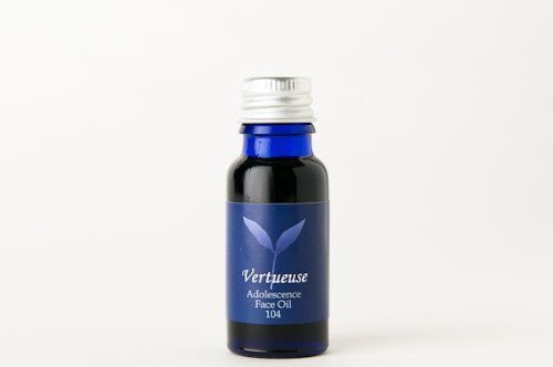 ヴェルトゥー 104 アドレサーンス・フェイスオイル 15ML 【HTRC3】