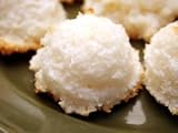 Easy Vanilla Coconut Macaroons