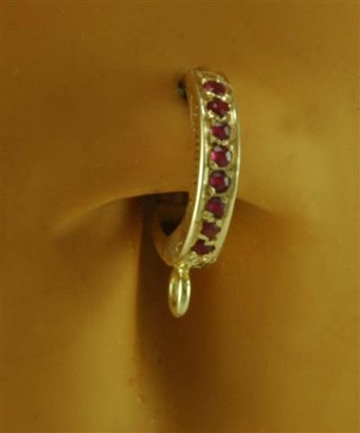 TUMMYTOYS BELLY RING 14K YELLOW GOLD RUBY PAVE CLASP JUMPRING
