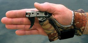 Winn Free Flight C - 10 Pull Trigger Release Right, L On Sale