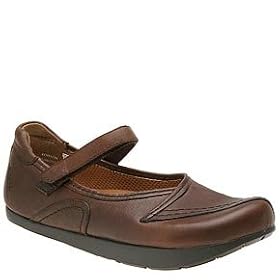 Buy Earth Echelon Sandstone Eclipse Leather Casual Shoes Women by Earth