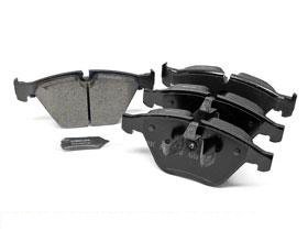 BMW e90 e92 (07-09) Brake Pad Set Front CERAMIC Akebono friction pads e91 e93 BMW e90 e92 (07-09) Brake Pad Set Front CERAMIC Akebono friction pads e91 e93