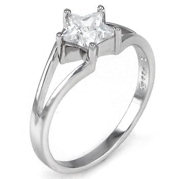Childrens Toyshop  Jewelry : Sterling Silver Star CZ Engagement Ring - size 5