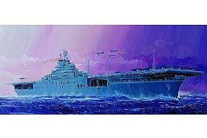 Trumpeter 5728 - USS Essex CV-9 Preisvergleich