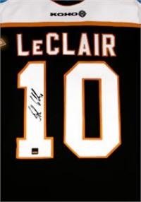 JOHN LeCLAIR Philadelphia Flyers autographed Hockey Jersey