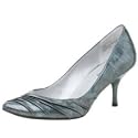 Kenneth Cole REACTION Women's Mrs in Action Pump