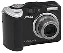 Nikon Coolpix P50 Digitalkamera (8 Megapixel, 3,6-fach opt. Zoom, 2,4" Display, 28mm Weitwinkel) in schwarz