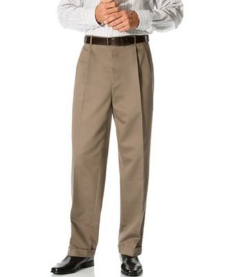 Dockers Comfort Khaki Pleated Pant