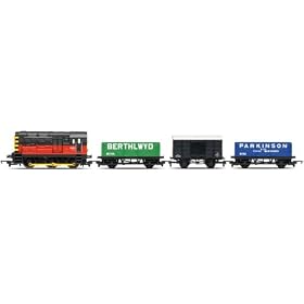 Hornby R2669 00 Gauge BR Red 08, 2 x Open Wagons, Box Van Railroad Train Pack