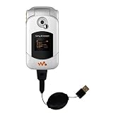 Retractable USB Cable for the Sony Ericsson W300i with Power Hot Sync and Charge capabilities - Gomadic Brand w/ TipExchange Technology