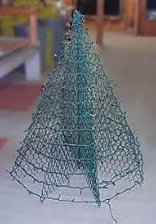 Green Crab Pot - Pre-Lit Wire Christmas Tree ( Foldable )