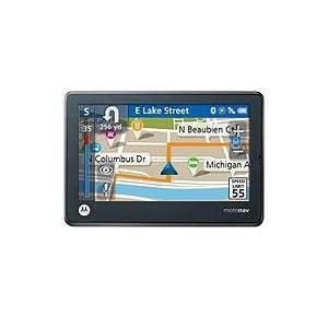 Motorola Motonav TN565T 4.3-Inch Widescreen Bluetooth  Portable GPS Navigator with Lifetime Traffic