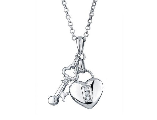 31eGRfEFyrL Sterling Silver Jewelry: Heart and Key Diamond Pendant in Sterling Silver