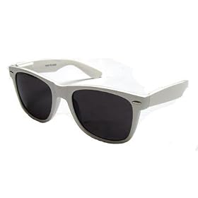 Click here to buy Blues Brothers Wayfarer Dark Black Sun Glasses (More Colors) by H2W.