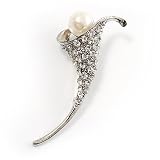 Pretty Calla Lily Pearl Brooch