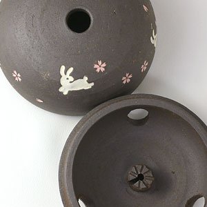 焼〆香炉 桜うさぎ