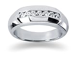 0.25 ctw. Woman's Round Diamond Wedding Band in Platinum