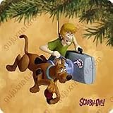 SCOOBY DOO & SHAGGY 2002 Hallmark Ornament QXI5283