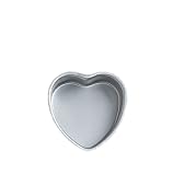 Wilton Aluminum Decorator Preferred 16 Inch Heart Pan