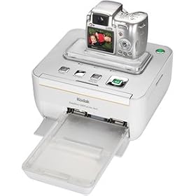Kodak EASYSHARE Z710 - Digital camera and printer with built-in dock - compact - 7.1 Mpix - optical zoom: 10 x - supported memory: MMC, SD - with KODAK EASYSHARE Printer Dock G600