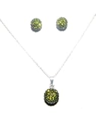 Give a gift with meaning. BIRTHSTONE FOR AUGUST. 10mm 0.4 inch Peridot ball pendant necklace on 18 inch 46cm rolo cable chain with matching 8mm 0.31 inches stud earrings. Made using solid sterling silver 925 and swarovski crystals. For other Birthstones please type Decorum Jewellery into the search bar.
