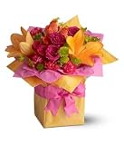 Tres Chic Present