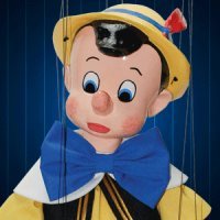 Walt Disney Showcase Collection: Pinocchio Marionette Replica images