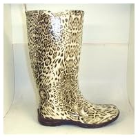 Ladies fashion wellingtons in exclusive leopard print