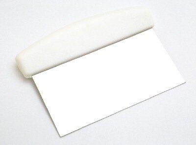 6 x 3 Plastic Handle Dough Scraper