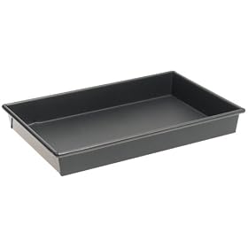 Click here to buy Chicago Metallic Professional Sheet Cake Pan by Chicago Metallic.