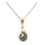 Tahitian Black Pearl Pendant in 14K Yellow Gold