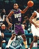 Glenn Robinson Autographed Milwaukee Bucks 8" x 10" Photograph (Unframed)
