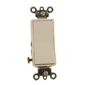 Leviton 5614-2W 15 Amp, 120/277 Volt, Decora Rocker Lighted Handle, Illuminated Off 4-Way AC Quiet Switch, Residential Grade, Grounding, White