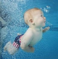 Childrens Toyshop  Toys : Splash About Happy Nappy - Fish Print (3 - 8 Months - Medium)