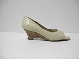 Easy Spirit 'Luce' Woven Leather Pump (9N Ivory)