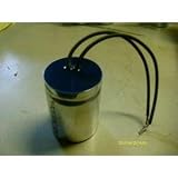 AEROVOX M72A2512M21 12 MFD X 250 VOLT ROUND RADIAL LEADED-BLUE MIKE CAPACITOR