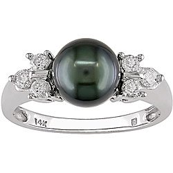 14k Gold Tahitian Pearl and 1/5ct TDW Diamond Ring (7-7.5 mm)