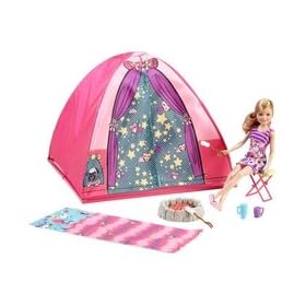 Barbie dolls -Barbie - Tent and Stacie V4401 (The Tent and Stacie set from MATTEL is part of the Barbie range.Stacie's decided to go on a camping holiday this year, and has brought along a beautiful tent that sleeps four people.The set also includes accessories such as a camp fire, sleeping bag, folding chair and more.Includes Stacie doll.)