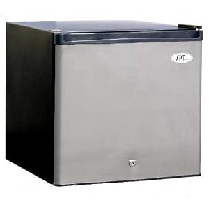 Sunpentown Upright Freezers