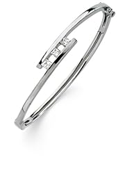 14K White Gold 5/8 ct tw Diamond 3-Stone Bangle Bracelet