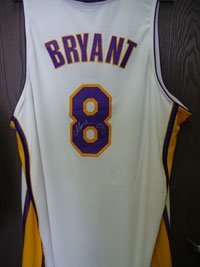 Signed Bryant, Kobe Authentic White 8 Jersey