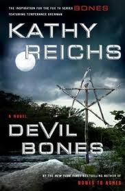 Devil Bones (Large Print)