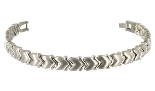Heart 8 MM Wide Polish Finish Titanium Magnetic Link Bracelet 7.5″ Long with Fold over Clasp