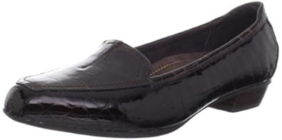clarks timeless loafer
