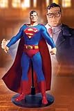  : Superman 13-Inch Deluxe Collector's Figure